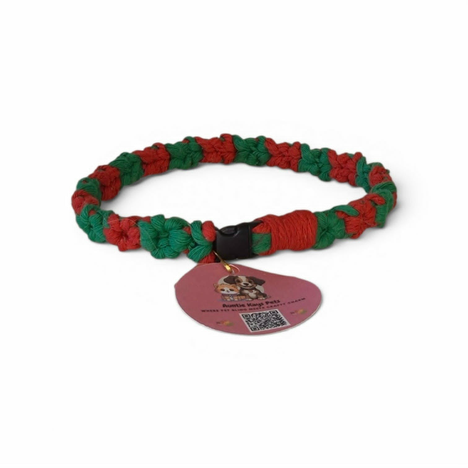 The Art of Macrame Meets Pet Style: Meet Our Handmade Holiday Collar