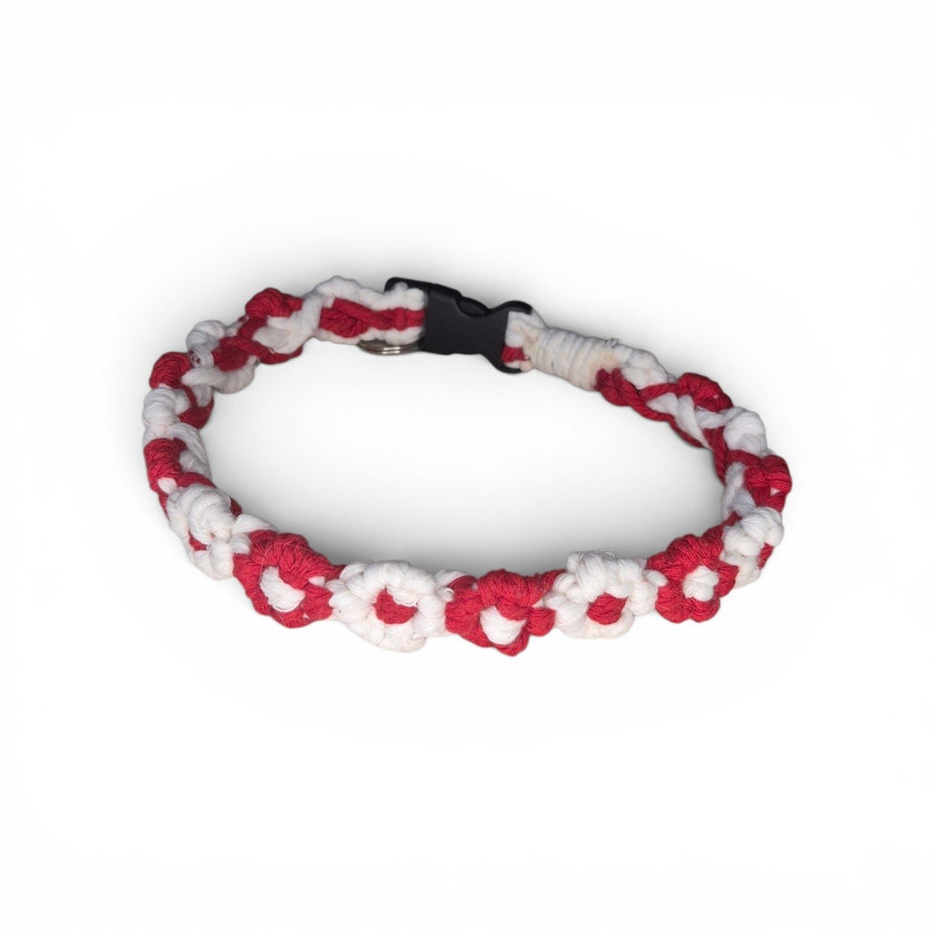 One-of-a-Kind Daisy Knot Macrame Collar in Red and White, 13.5 Inch
