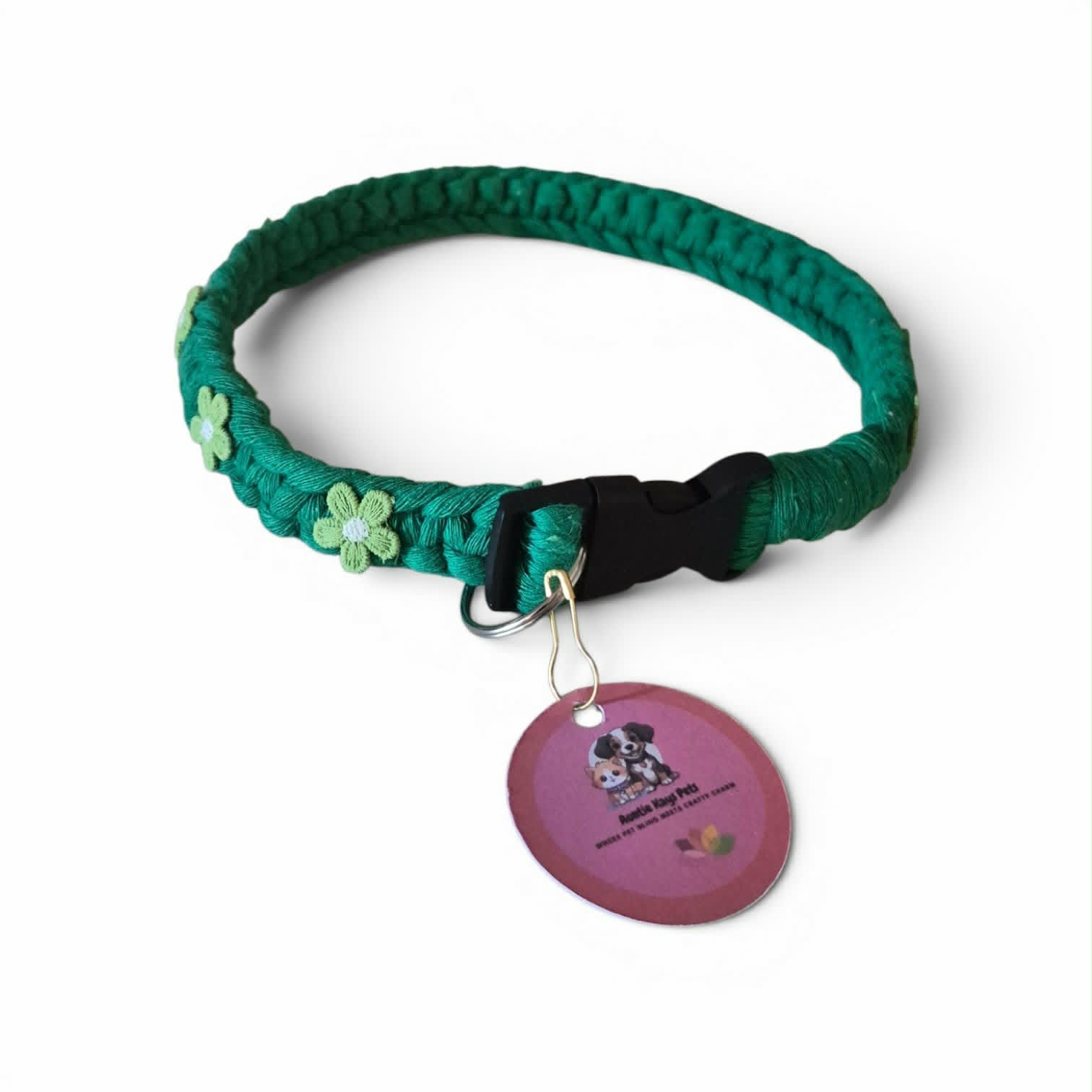 Teal Floral Macrame Dog Collar with Daisies – 17.75 Inch